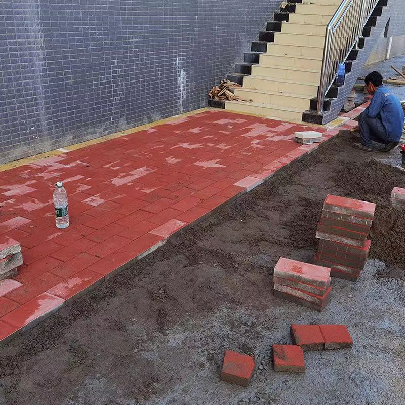 人行道砖作为新型建材之一